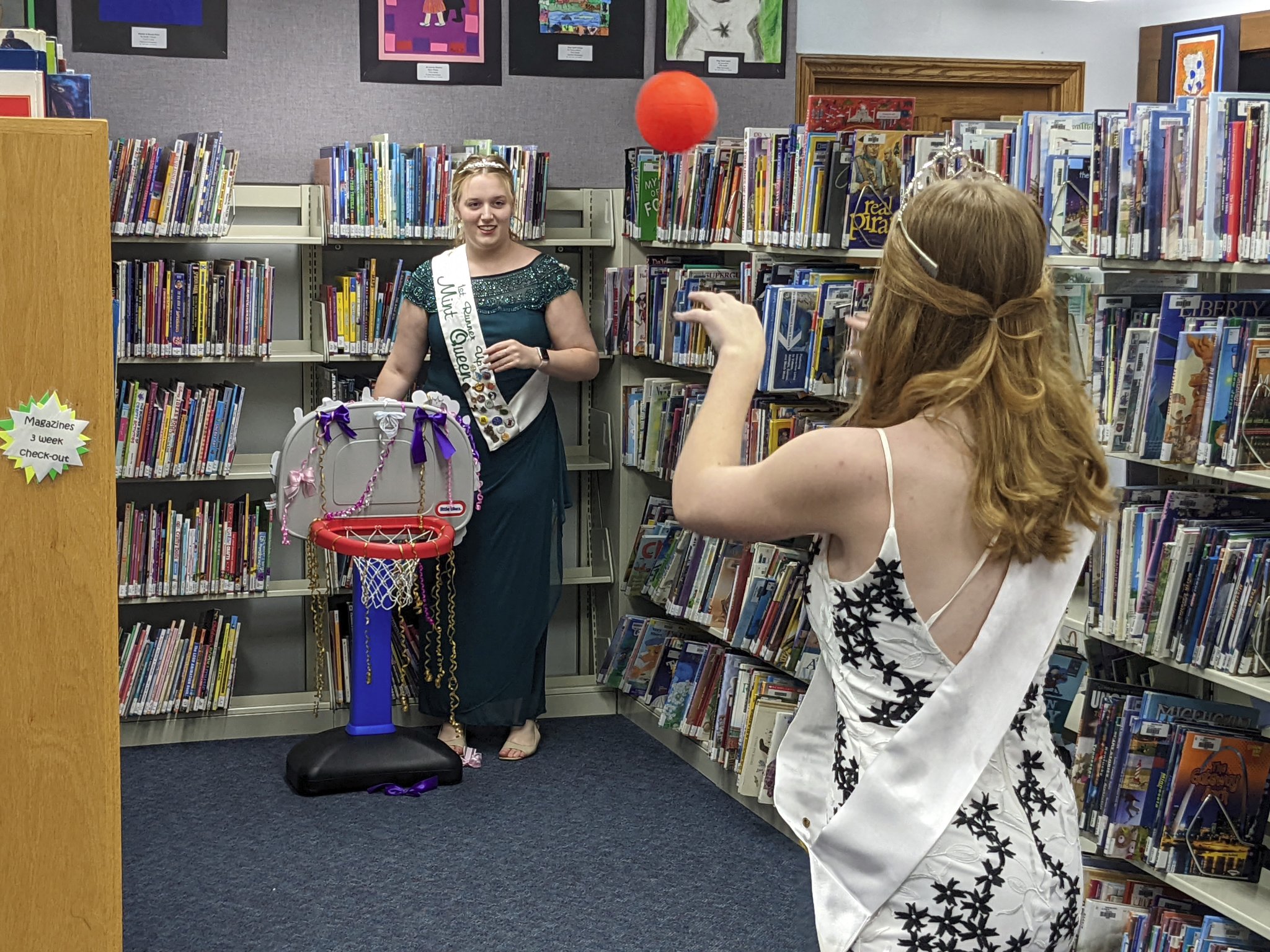 Royalty shooting hoops.jpg